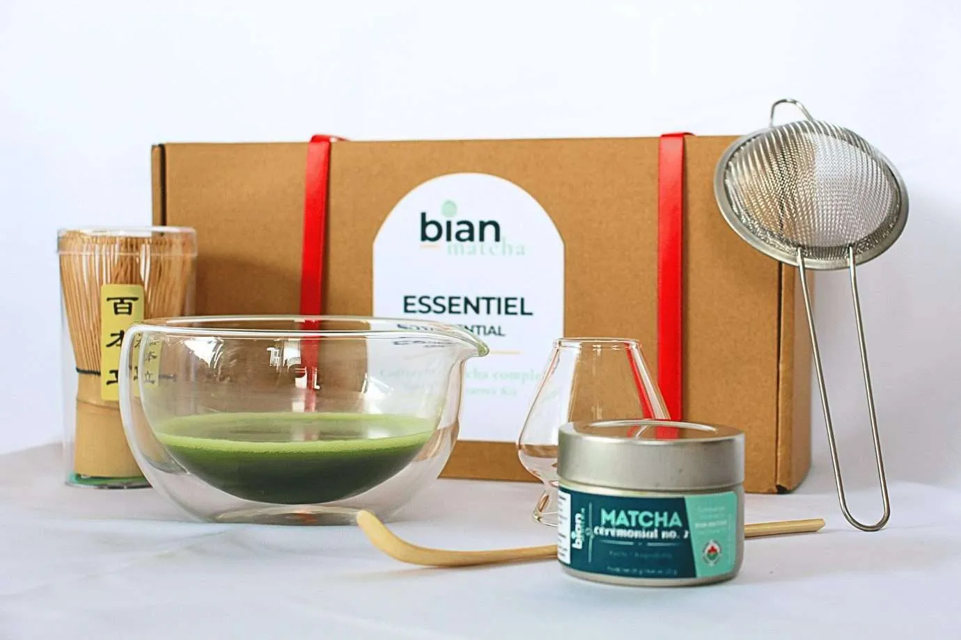 idée cadeau fête des mère local locaux québécois kit matcha découverte je depense local bian matcha maman quoi offrir